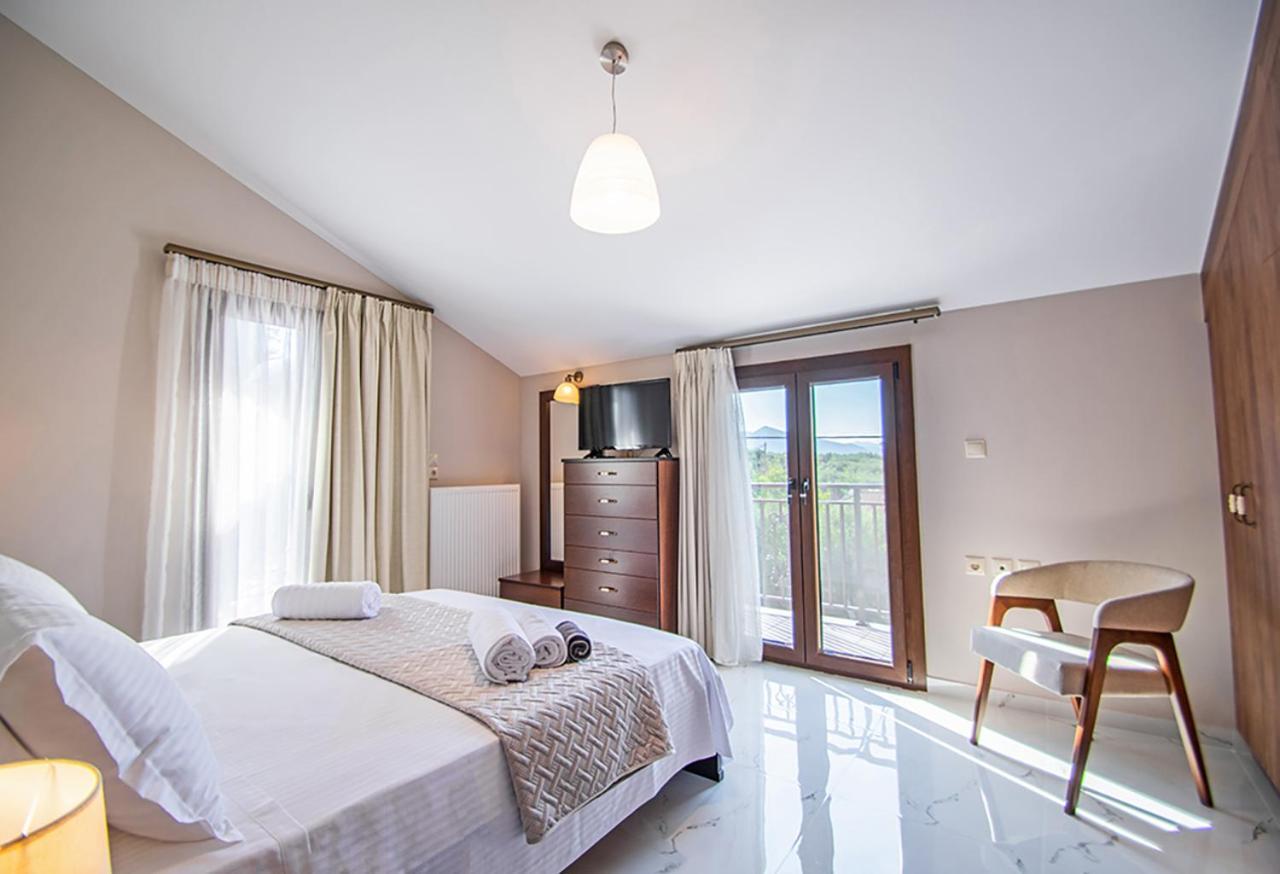Zissis Villa & Pool 5Min Drive To Beach Kato Yerakarion Exterior foto